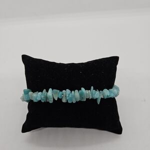light blue stone chip stretch bracelet